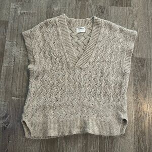 Aymara Dore Fine Knitted vest wool and alpaca blend